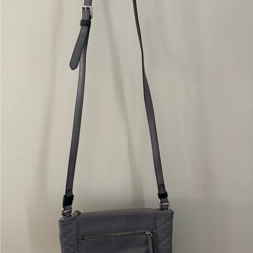 Vera Bradley small gray leather crossbody - Picture 4 of 7